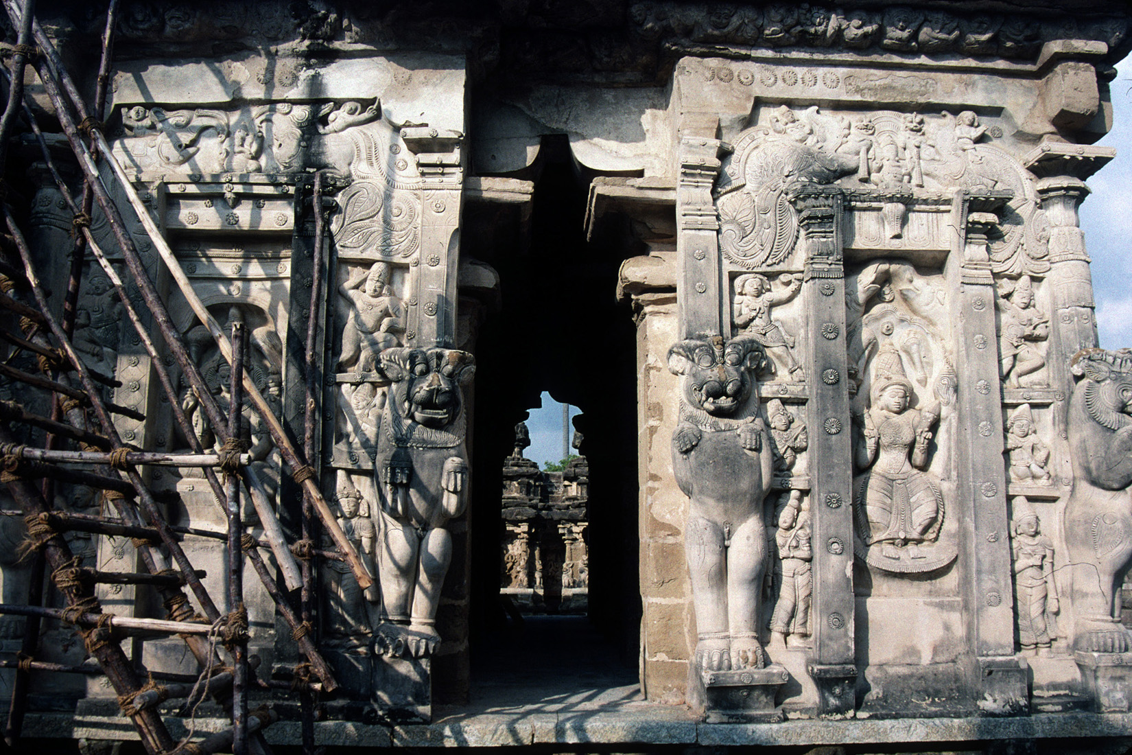 Same, Same, but Different: Present and Past at a Hindu Temple